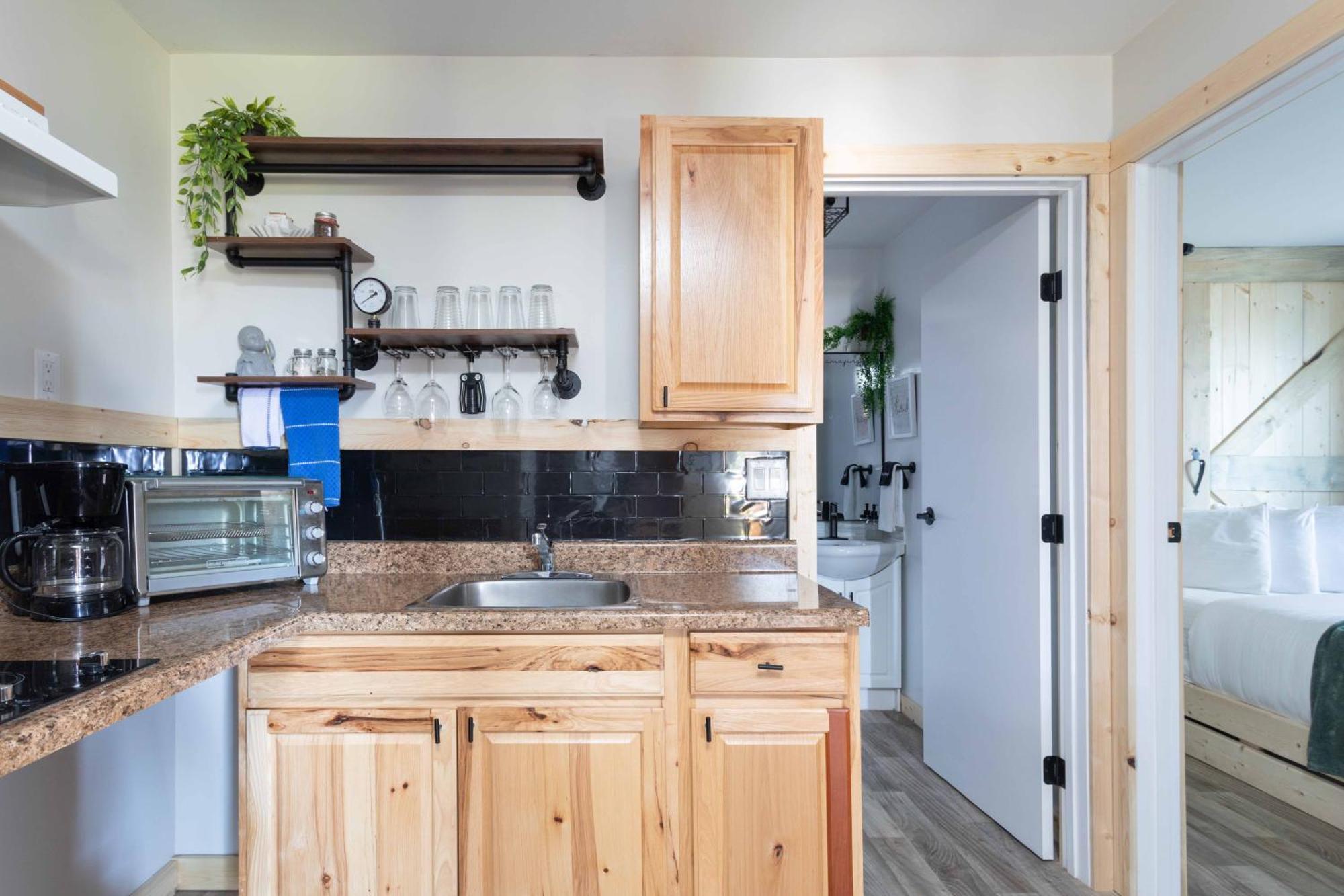 The Valley View Cabins And Event Center Creston Bagian luar foto