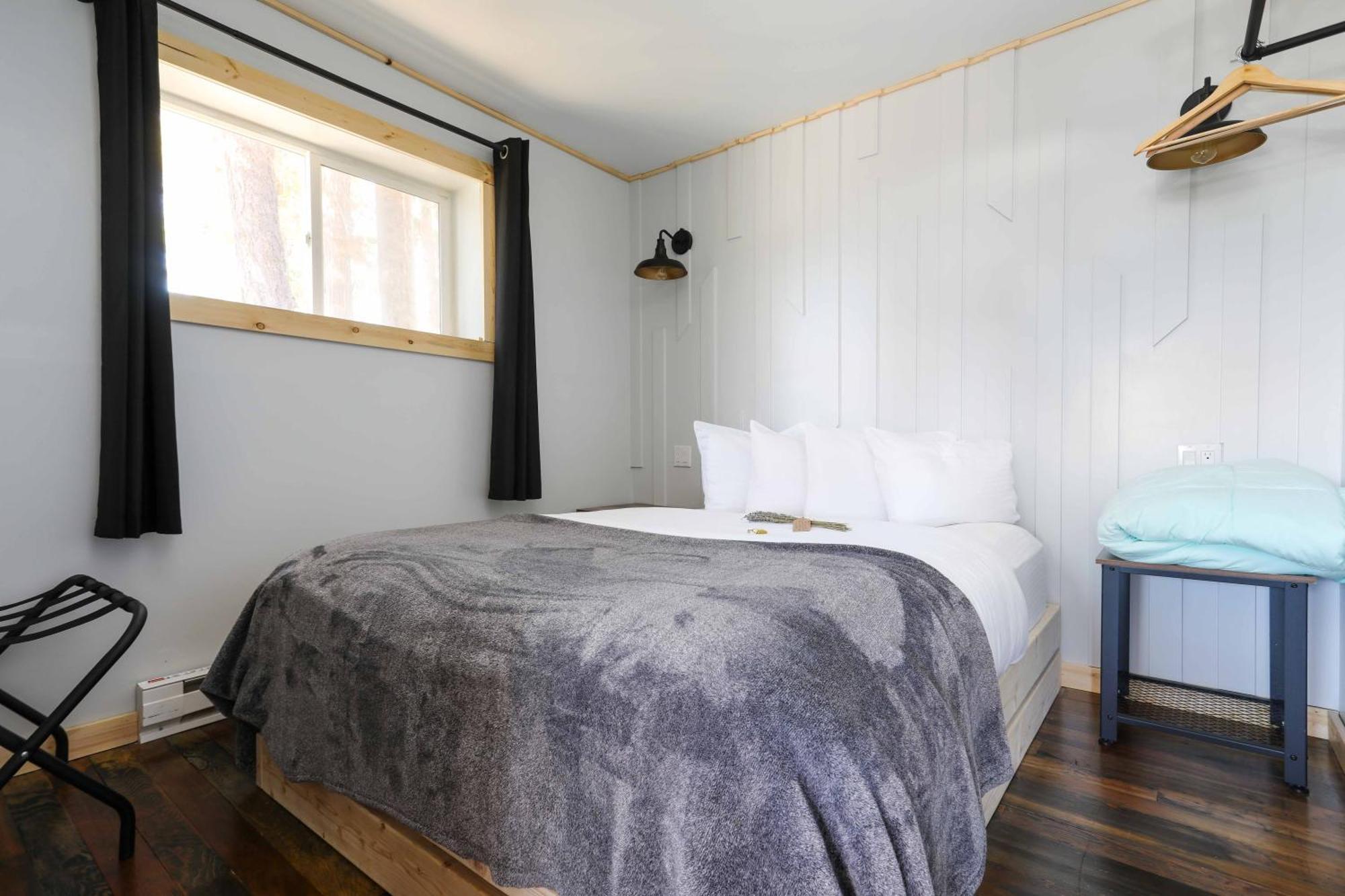 The Valley View Cabins And Event Center Creston Bagian luar foto