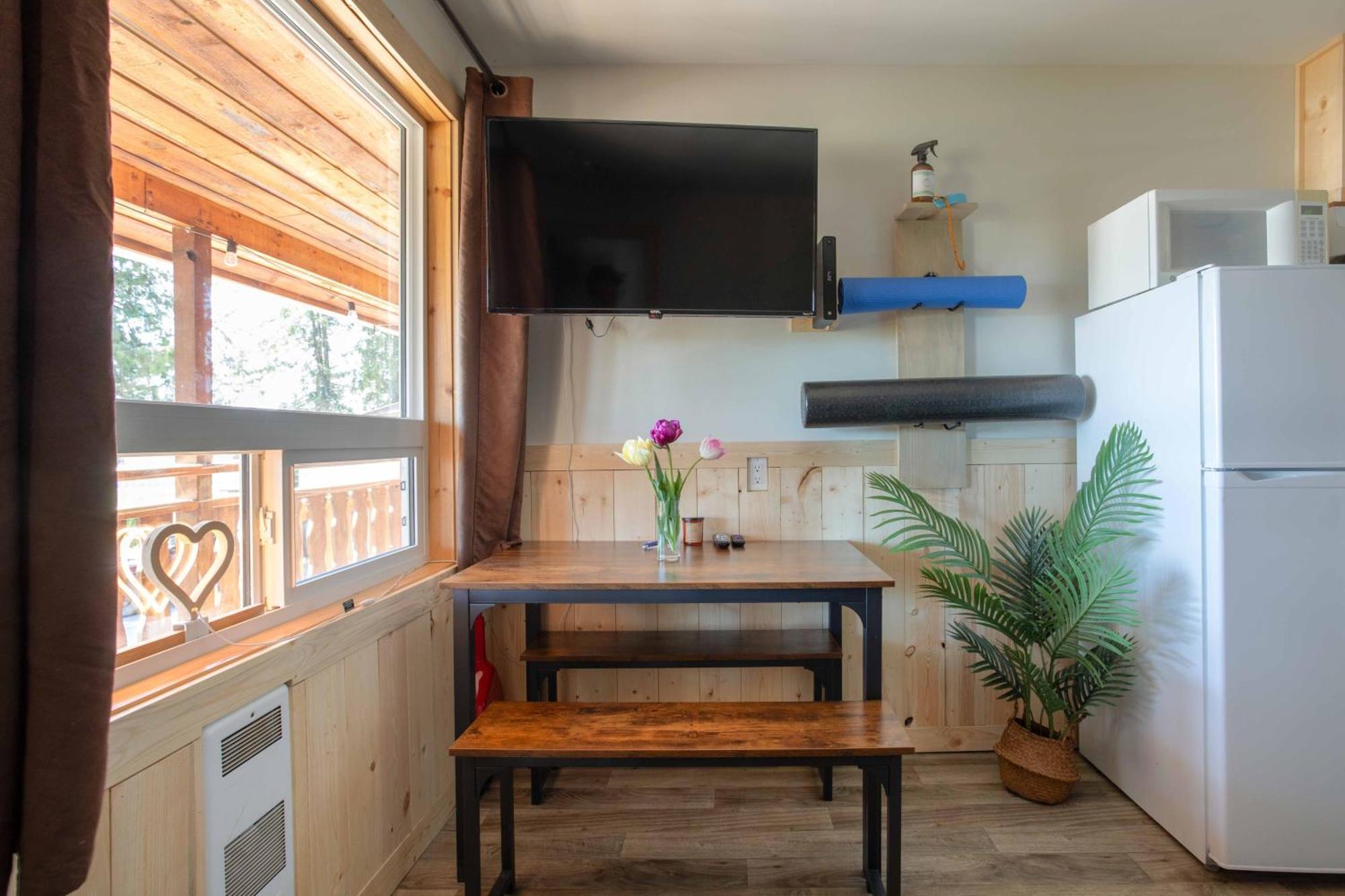 The Valley View Cabins And Event Center Creston Bagian luar foto
