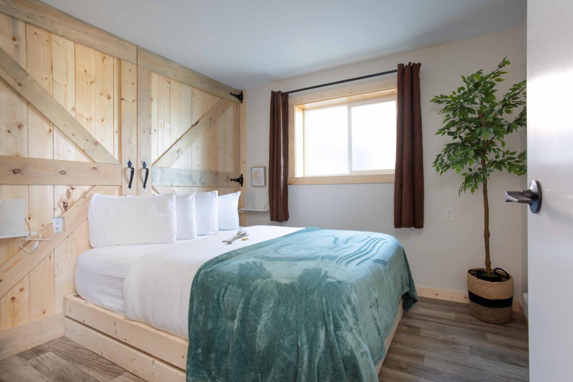 The Valley View Cabins And Event Center Creston Bagian luar foto