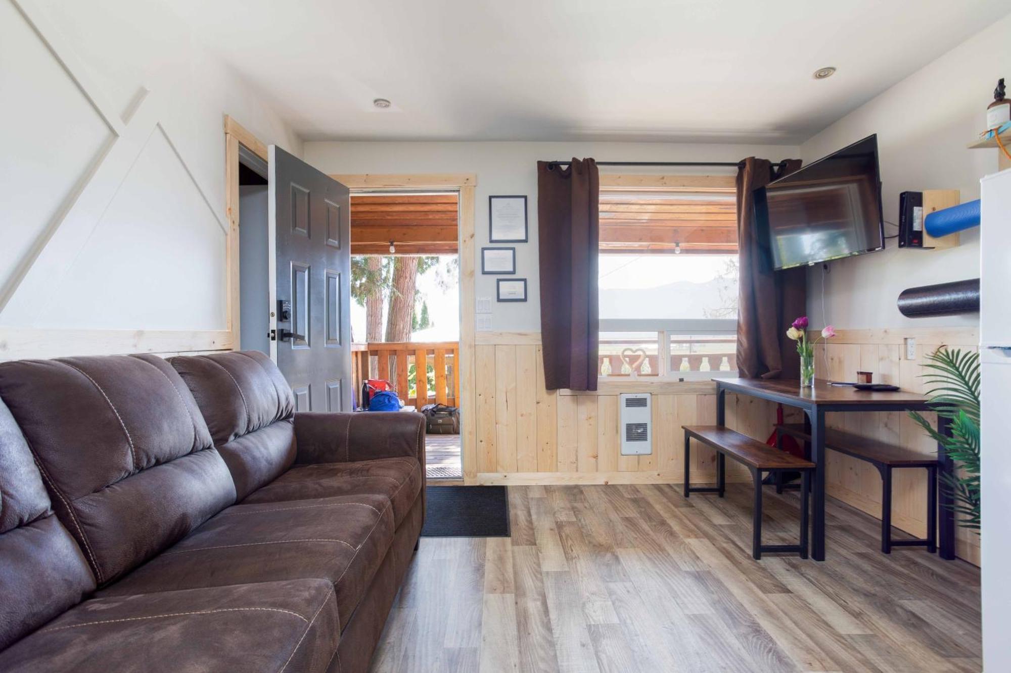 The Valley View Cabins And Event Center Creston Bagian luar foto