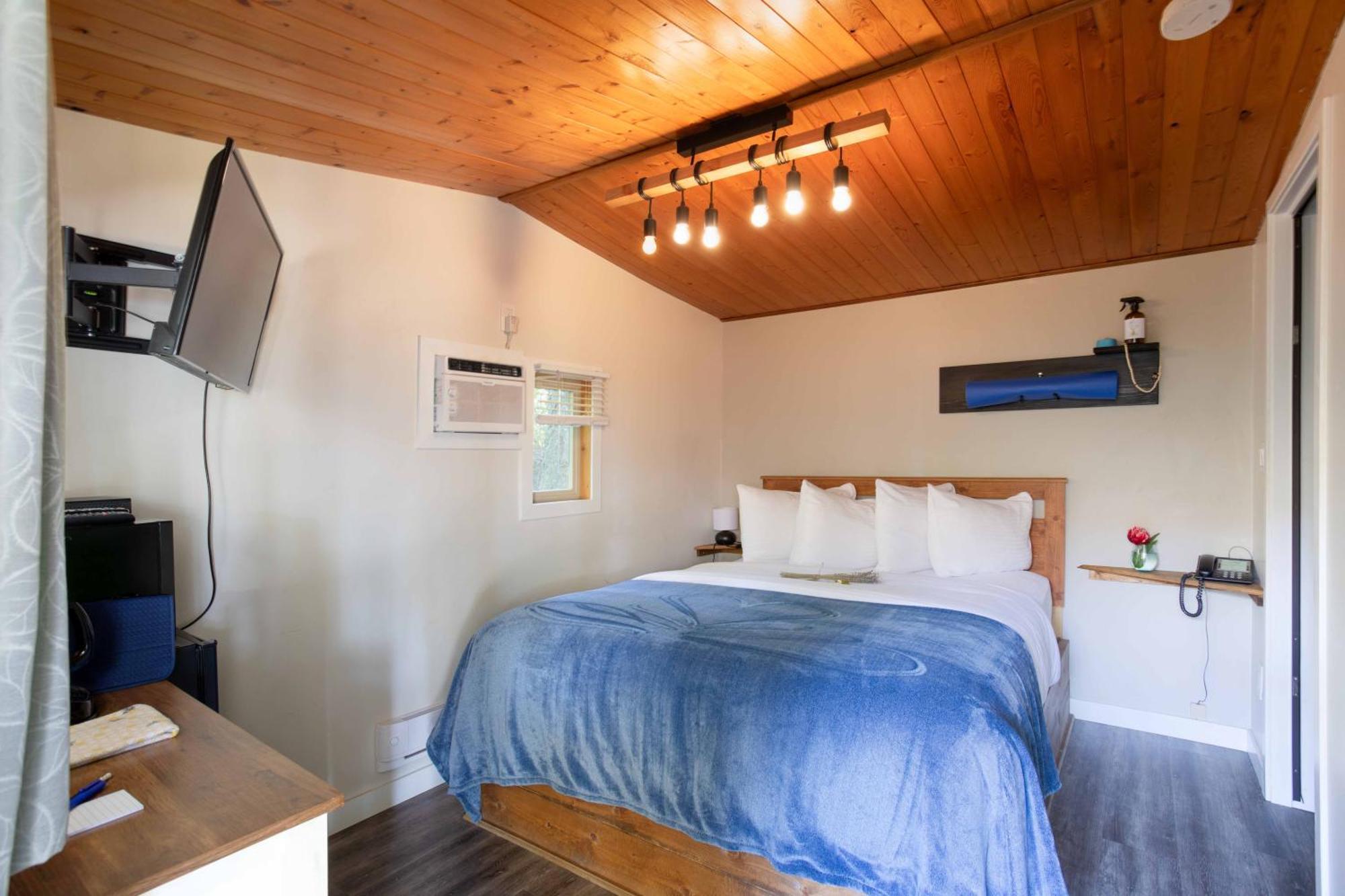 The Valley View Cabins And Event Center Creston Bagian luar foto