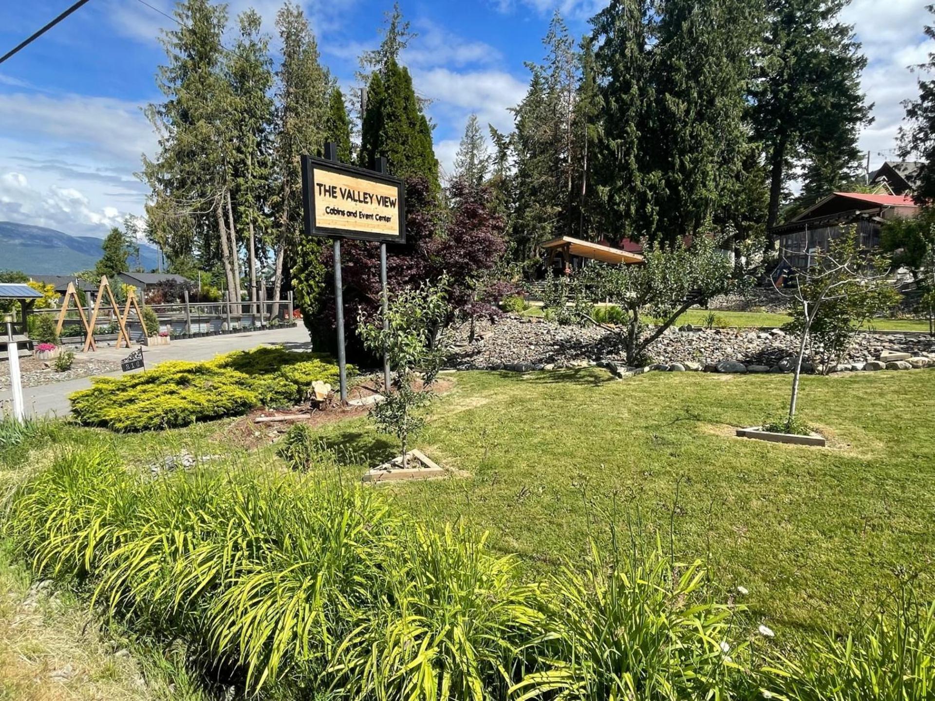 The Valley View Cabins And Event Center Creston Bagian luar foto
