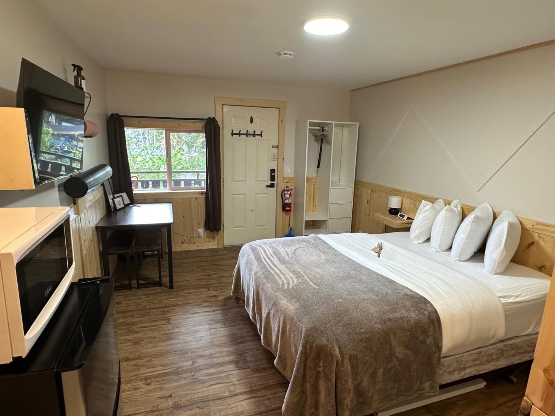 The Valley View Cabins And Event Center Creston Bagian luar foto