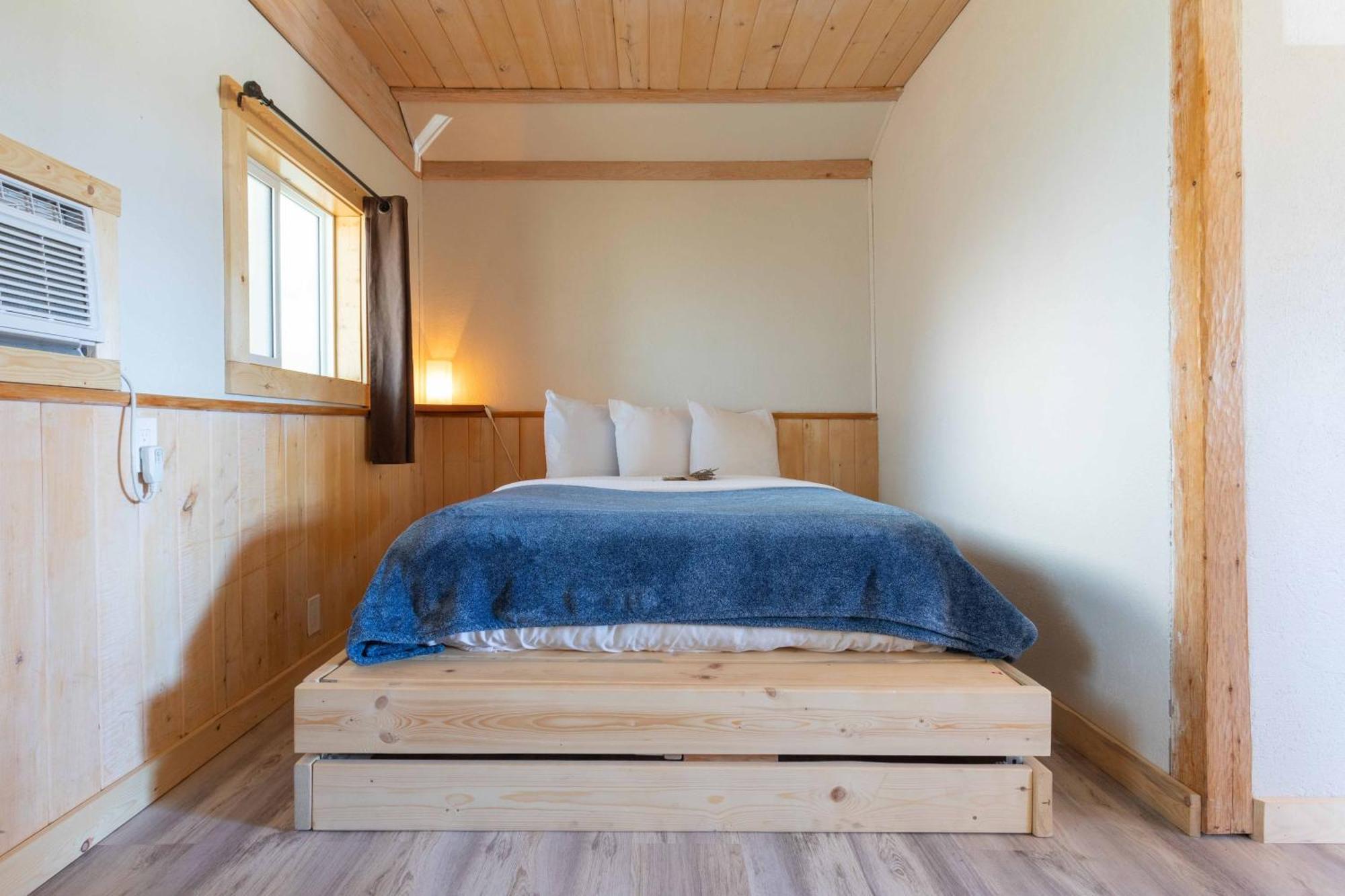 The Valley View Cabins And Event Center Creston Bagian luar foto